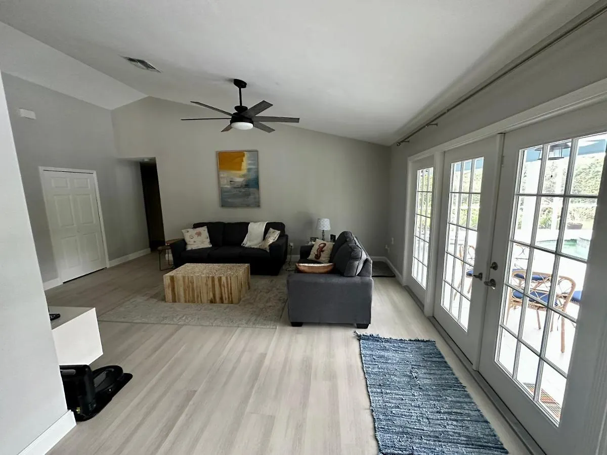 Florida House, 4br 2bt With Private Pool Oasis North Naples