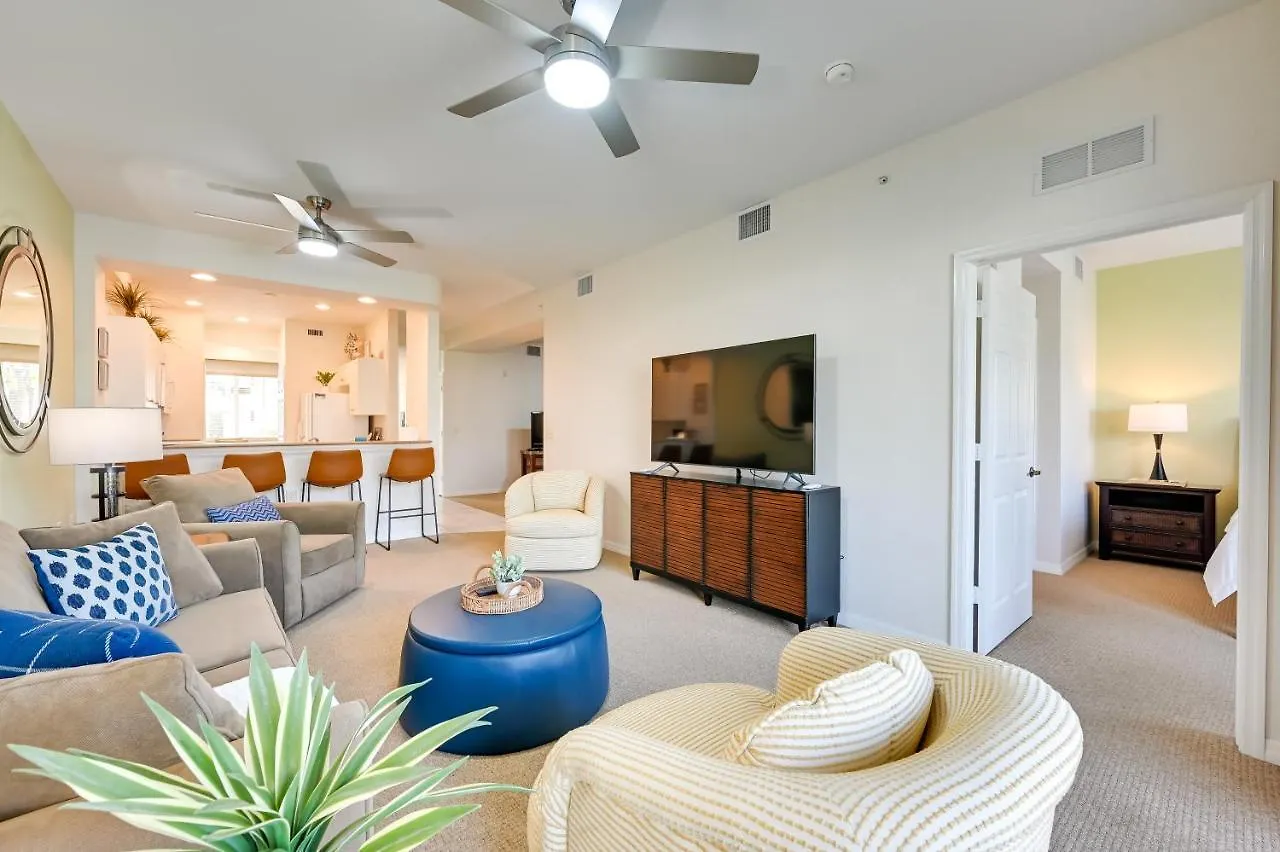Lägenhet With Amenities In Golf Community North Naples