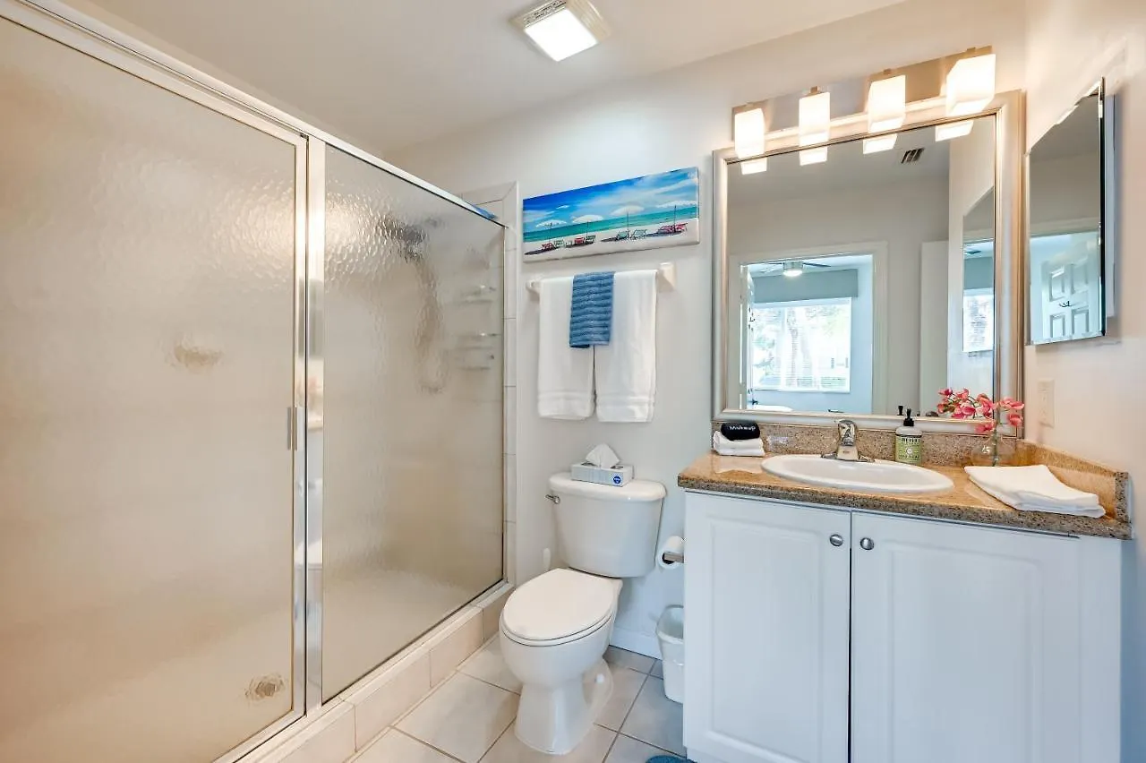 Lägenhet With Amenities In Golf Community *