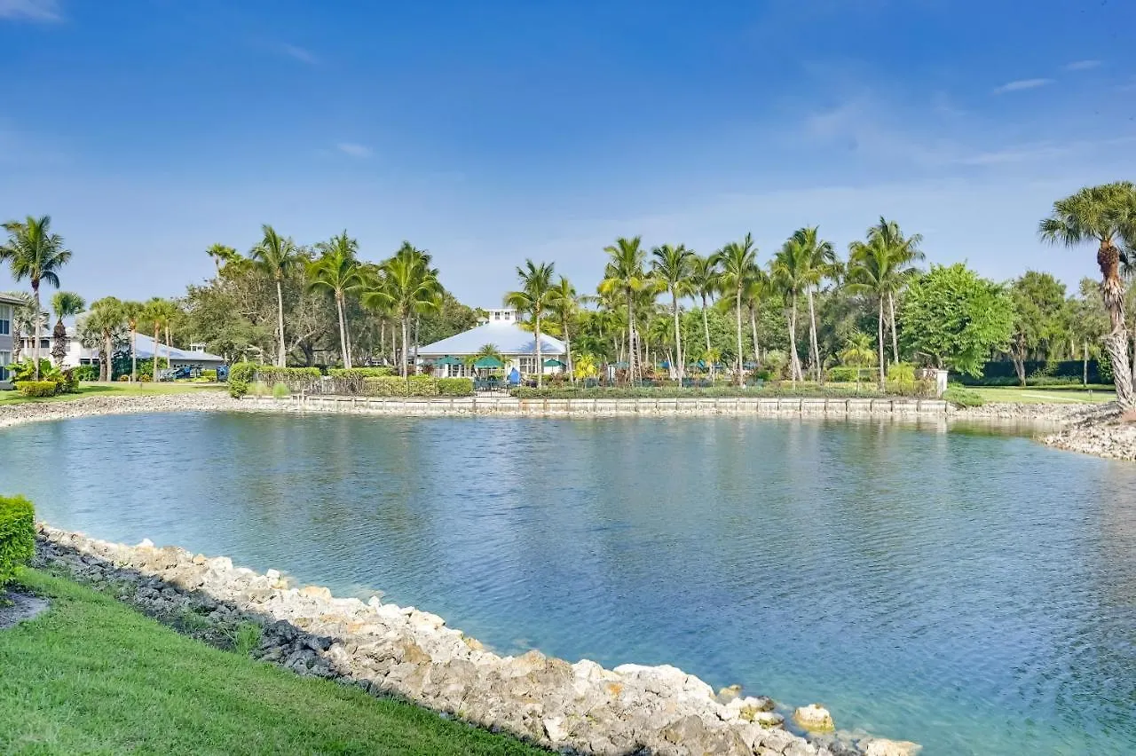 Lägenhet With Amenities In Golf Community North Naples