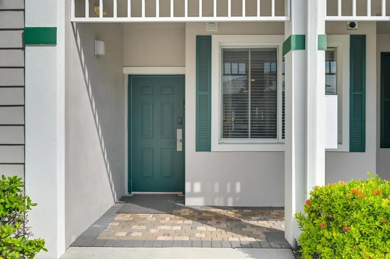 Lägenhet With Amenities In Golf Community *