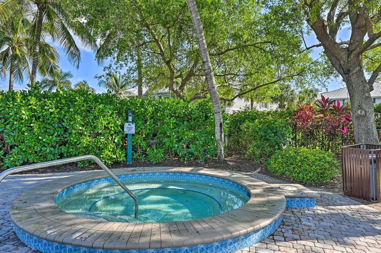 With Amenities In Golf Community Lägenhet *