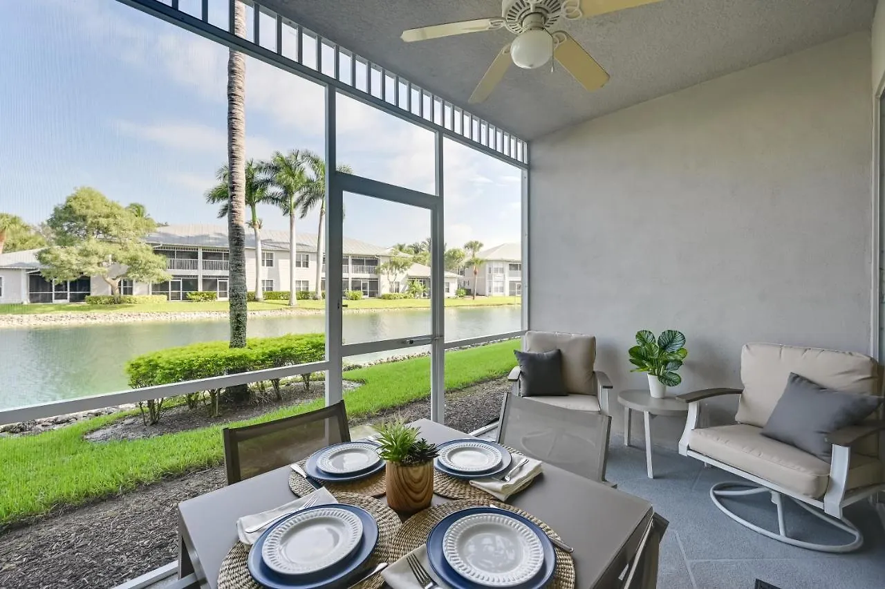 With Amenities In Golf Community Lägenhet *