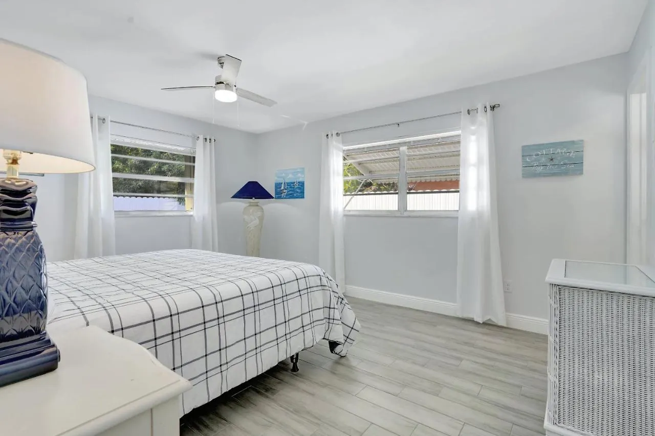 Close To Beaches * North Naples