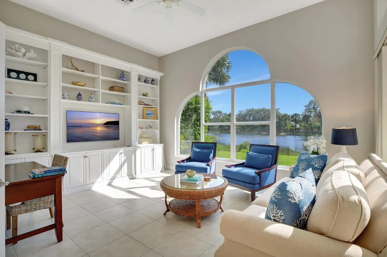 Sunny Retreat With Private Pool In North *