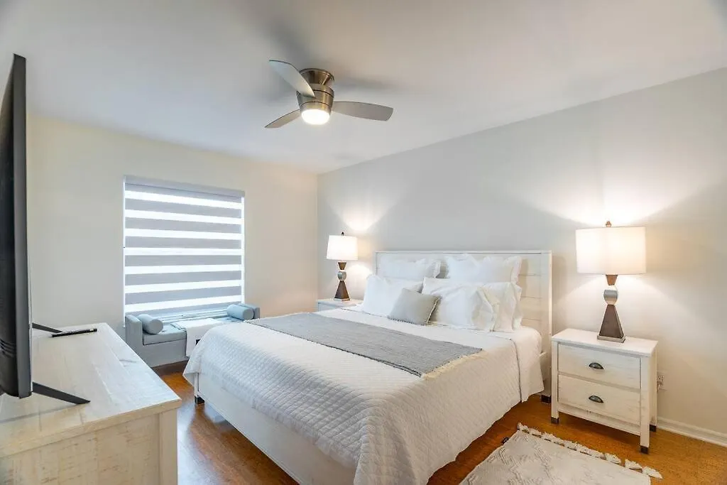 Appartement In Near Mercato And Close To Vanderbilt North Naples