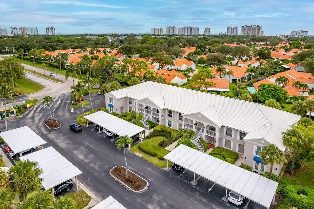 In Near Mercato And Close To Vanderbilt Appartement North Naples