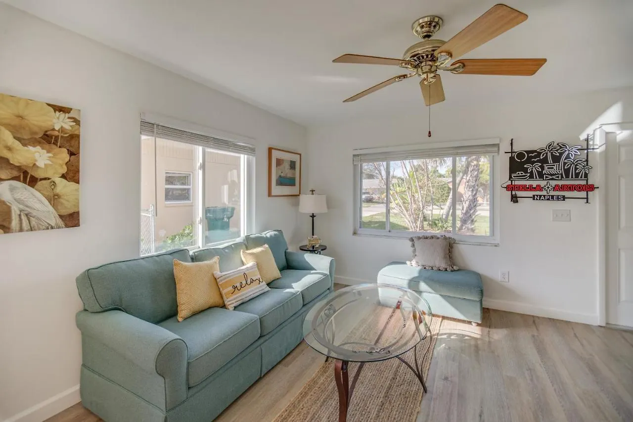 Cozy And Bright Abode With Community Amenities! North Naples