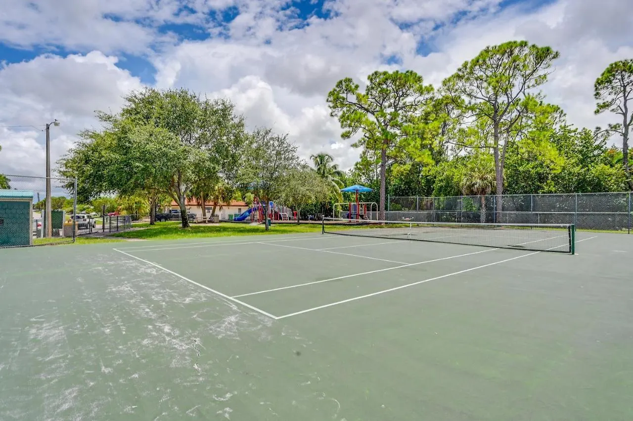 Cozy And Bright Abode With Community Amenities! דירה North Naples