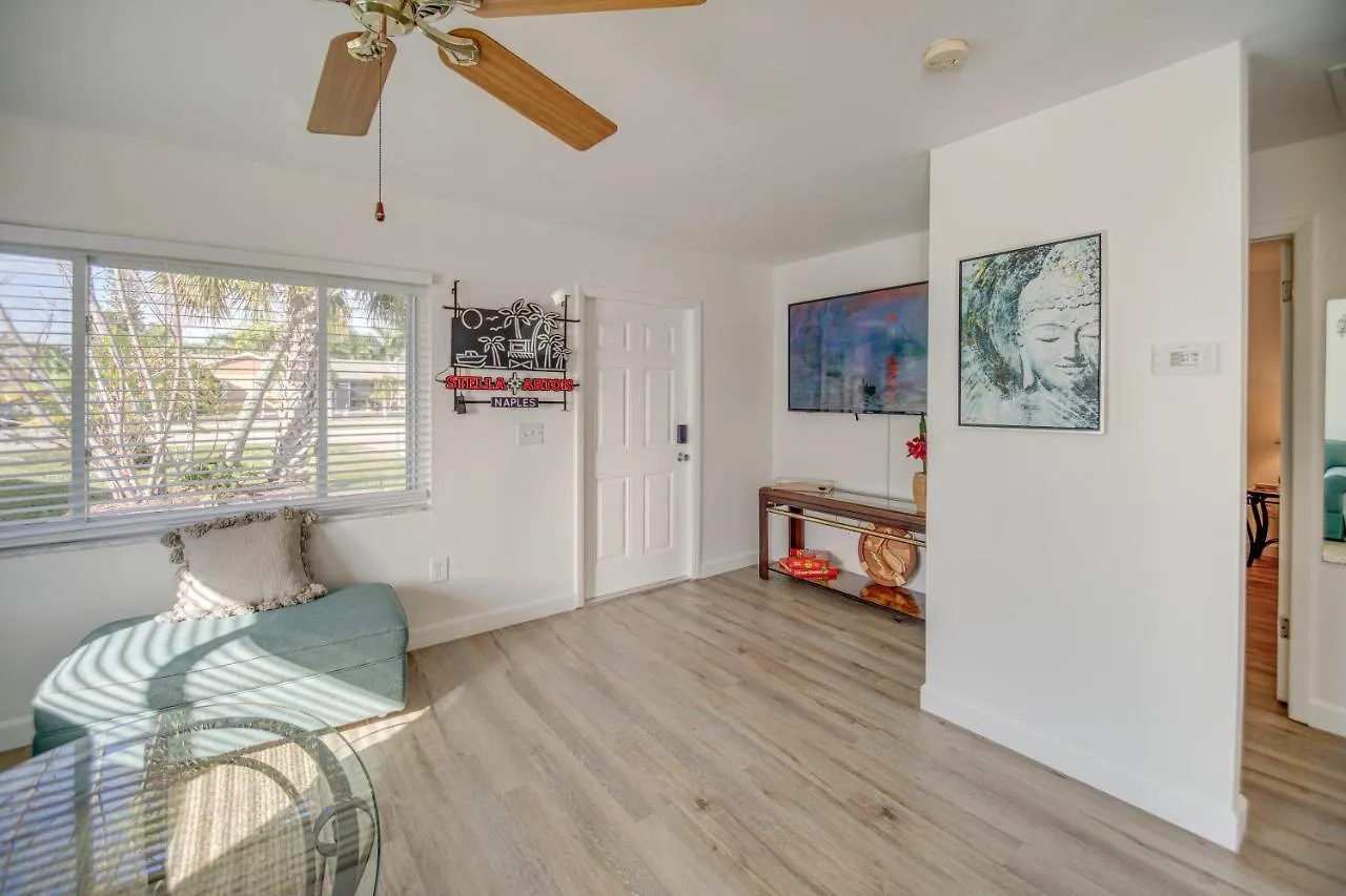 Cozy And Bright Abode With Community Amenities! *
