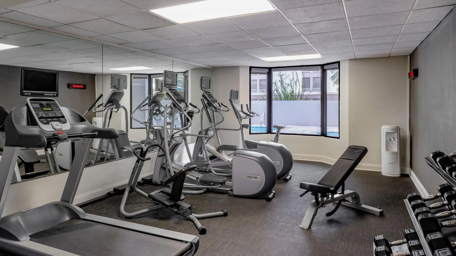 Courtyard By Marriott -