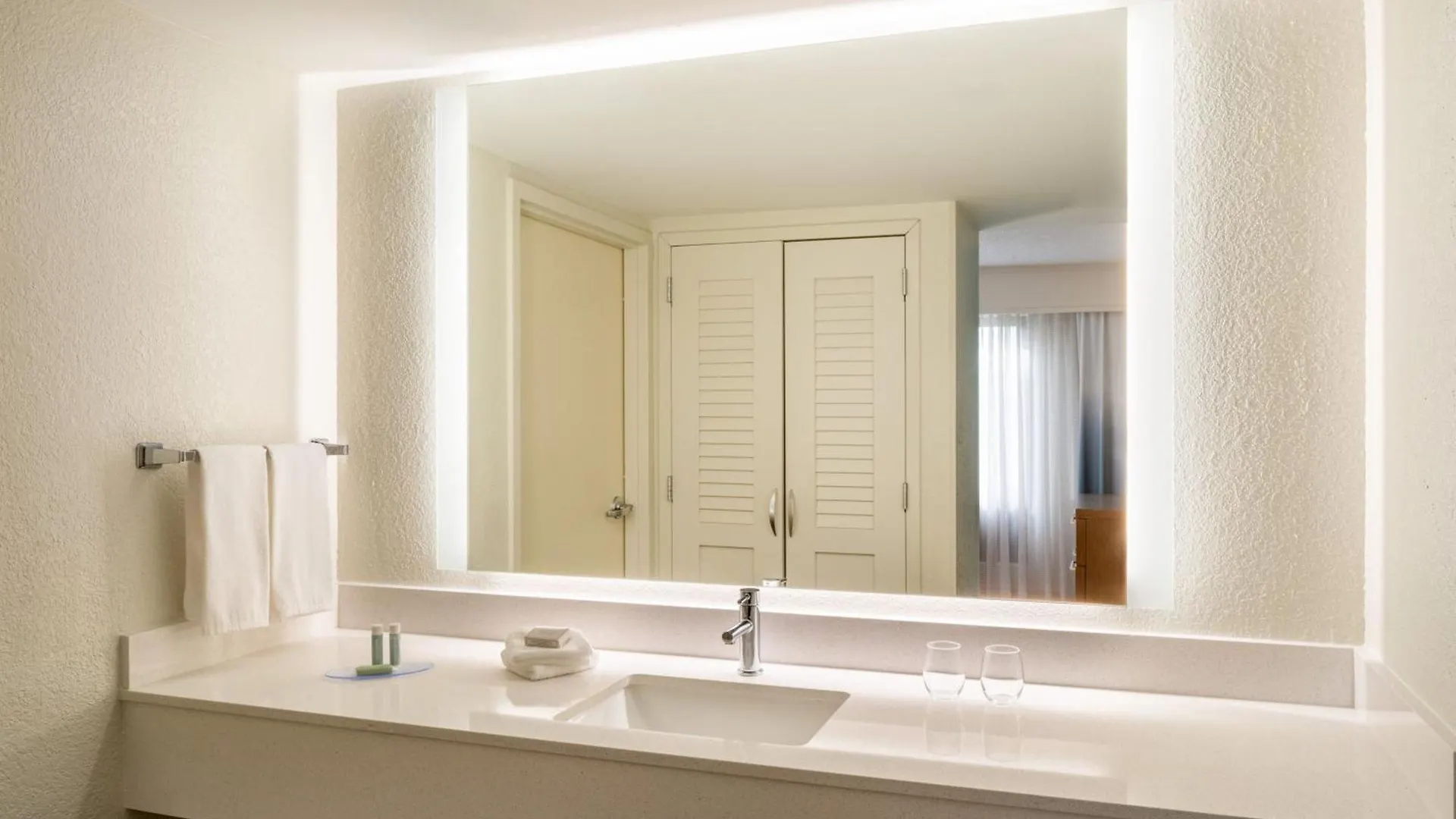 Courtyard By Marriott - Hotell North Naples