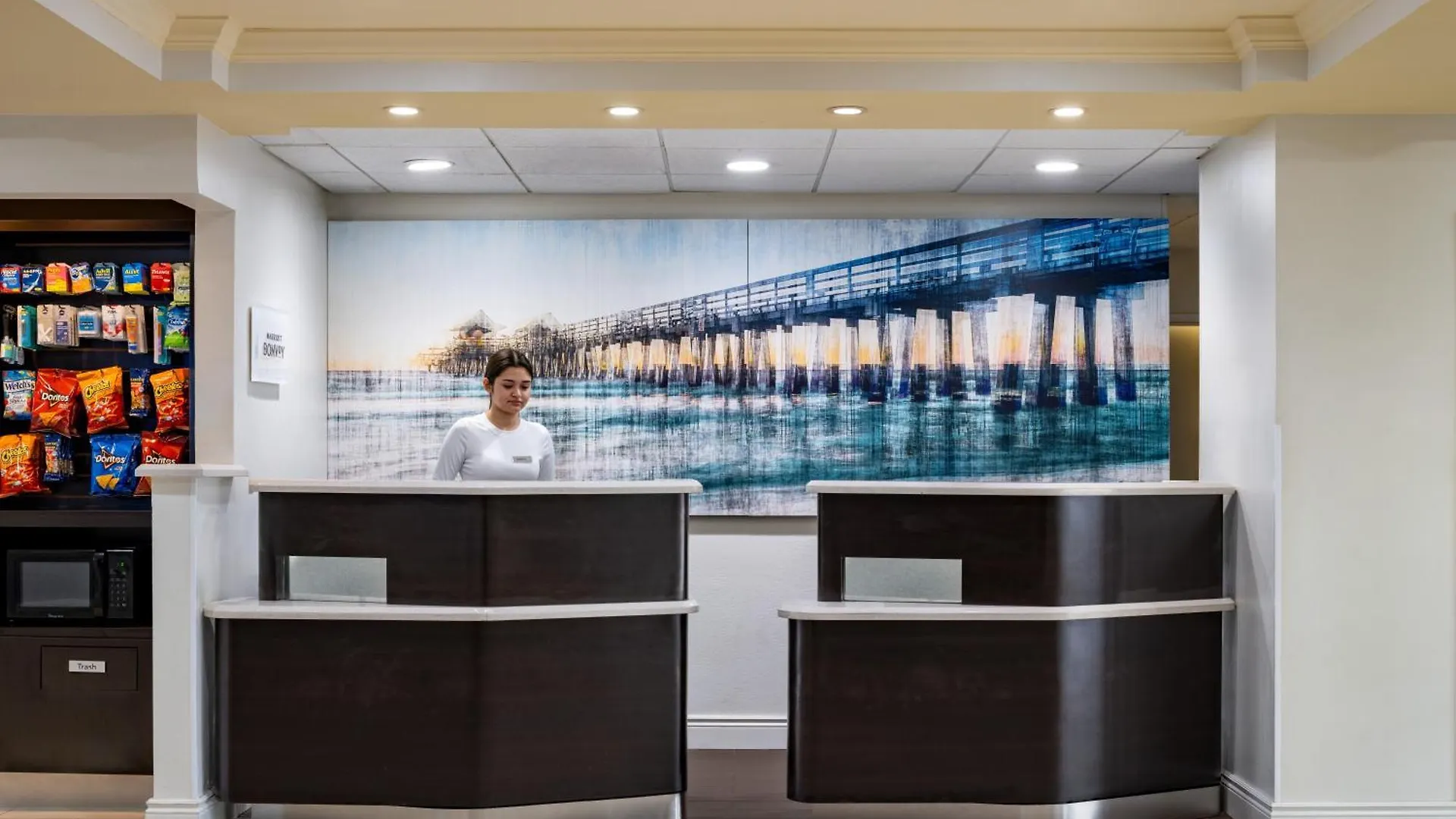 Courtyard By Marriott - Hotell North Naples