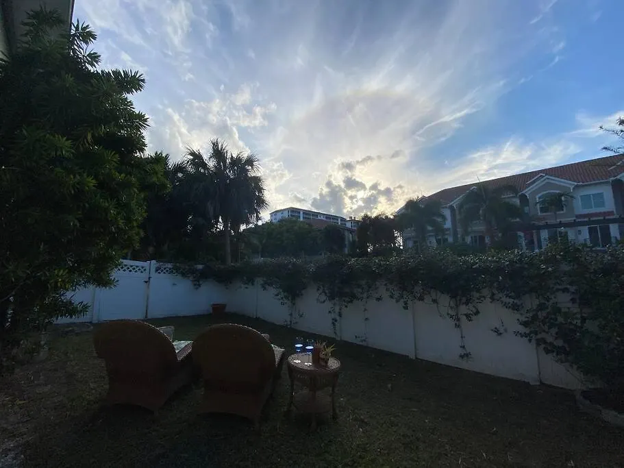 Closest To Vanderbilt Beach, New Remodel, Well Appointed, Bbq, Yard, Very Private Many Extras! * North Naples