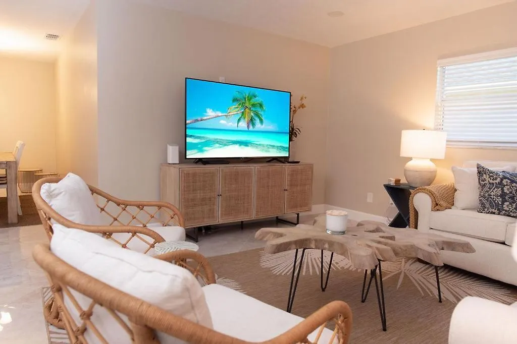 Endless Paradise - Brand New Salt Water Pool! Rejuvenate And Relax! * North Naples