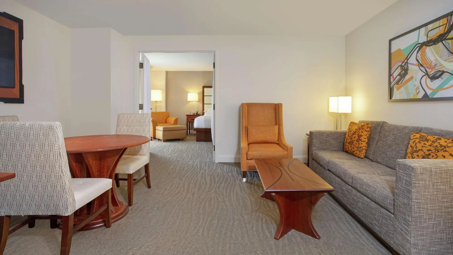 Hilton 4* North Naples