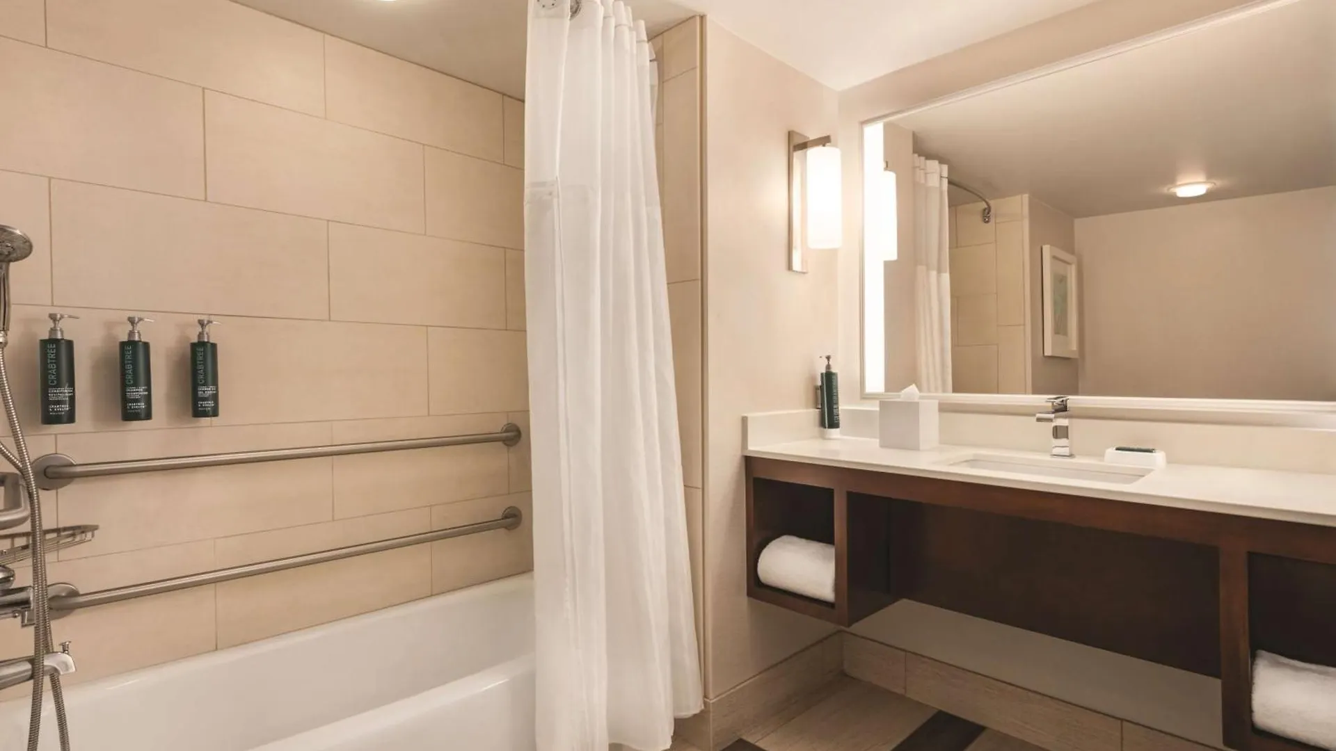 מלון Hilton 4*