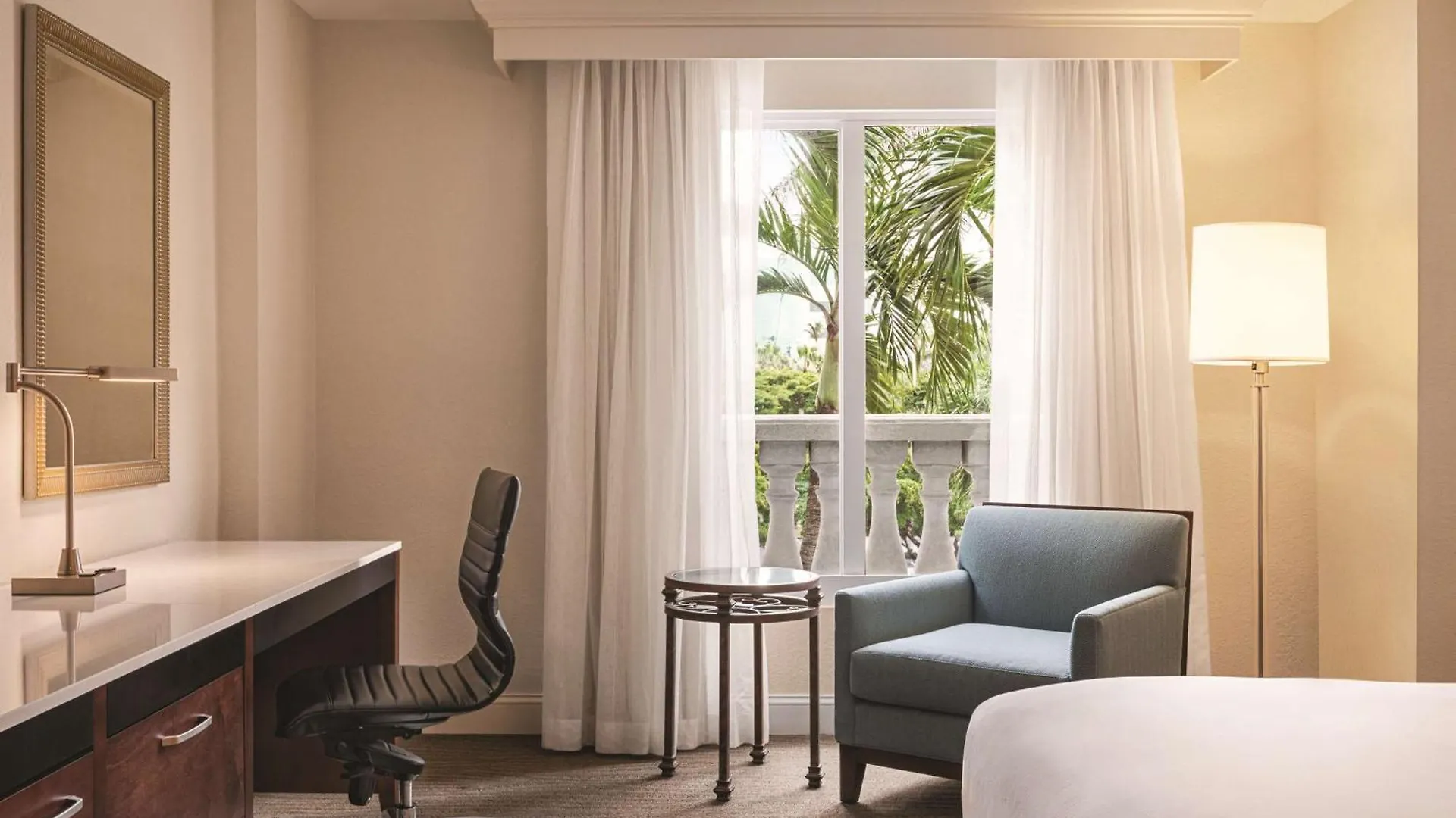 Hilton מלון North Naples