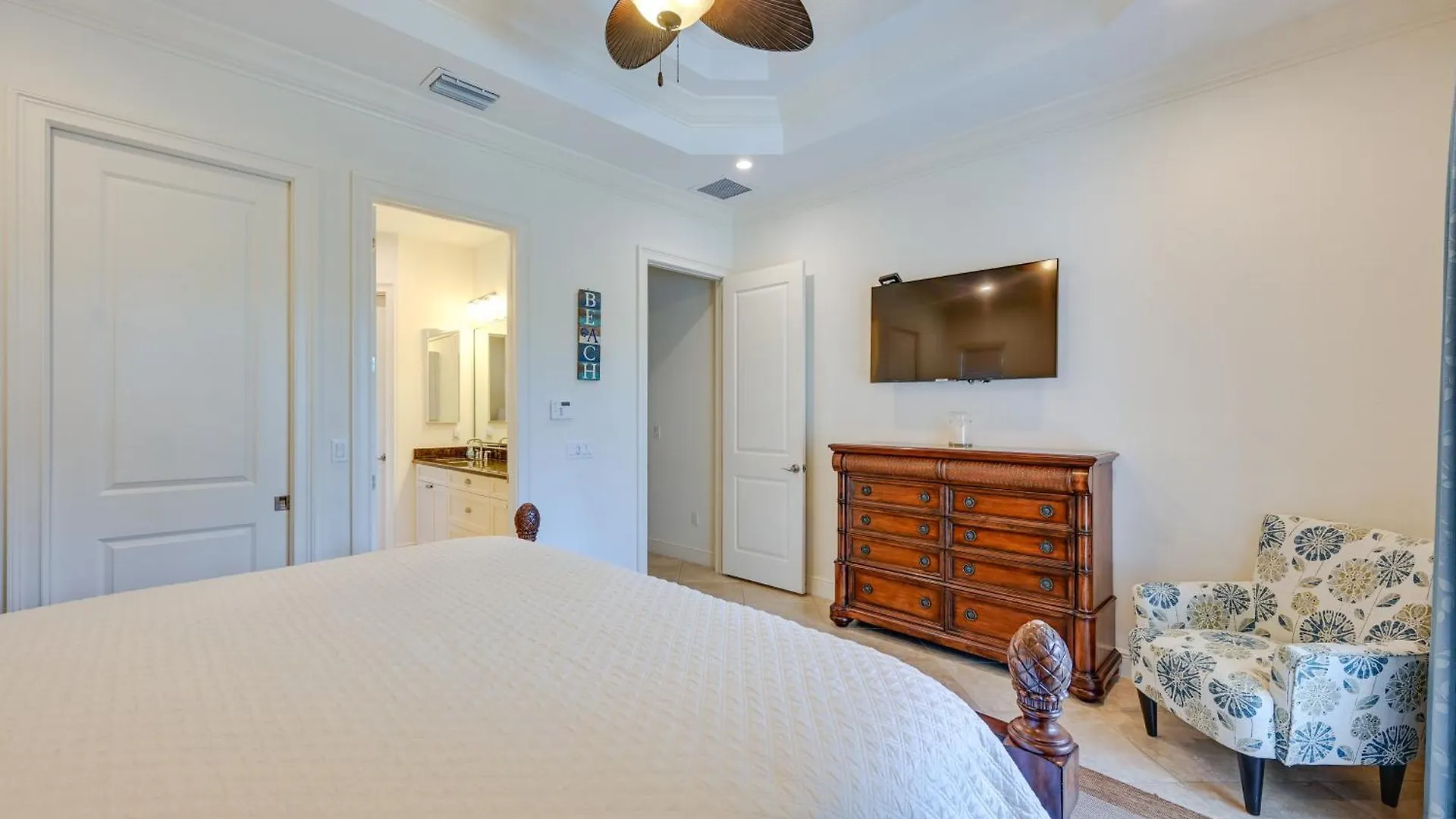 Chic Retreat With Private Heated Pool And Lanai