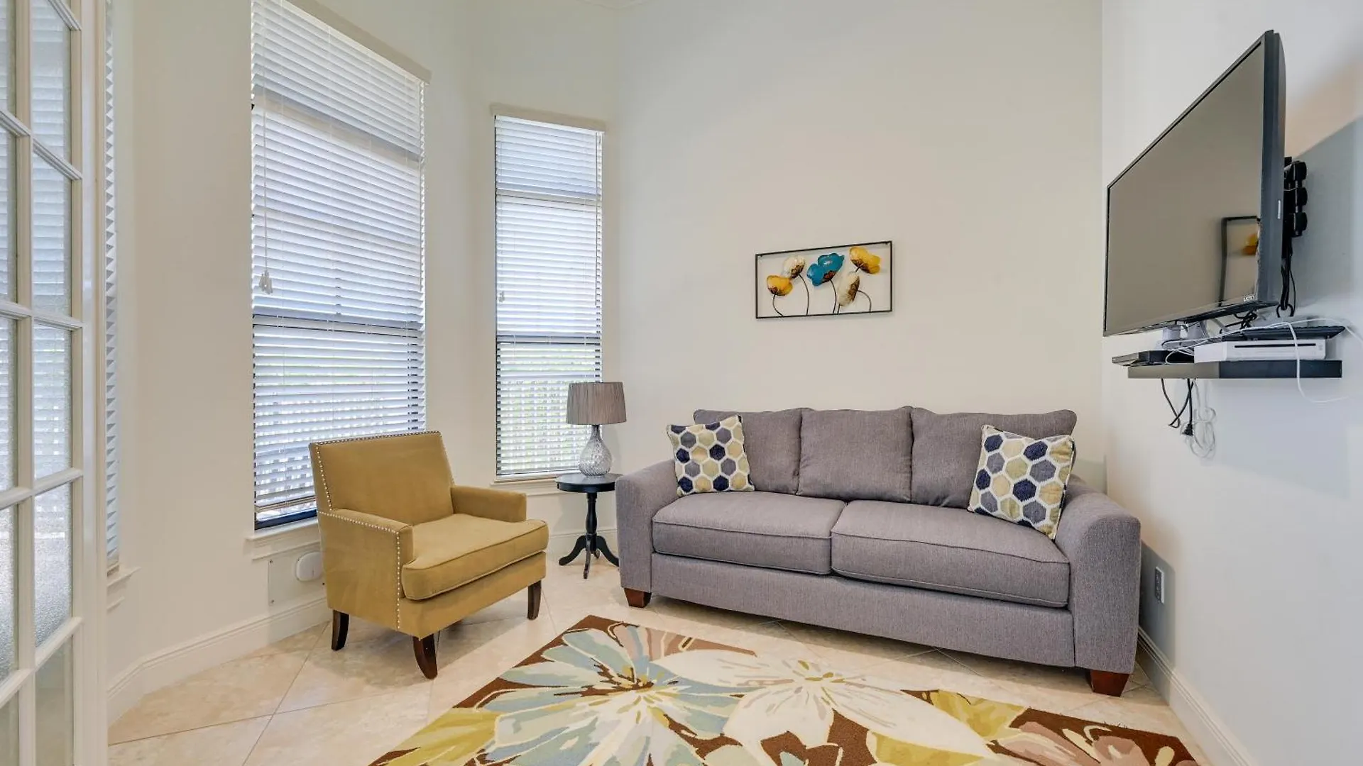 Σπίτι διακοπών Chic Retreat With Private Heated Pool And Lanai *