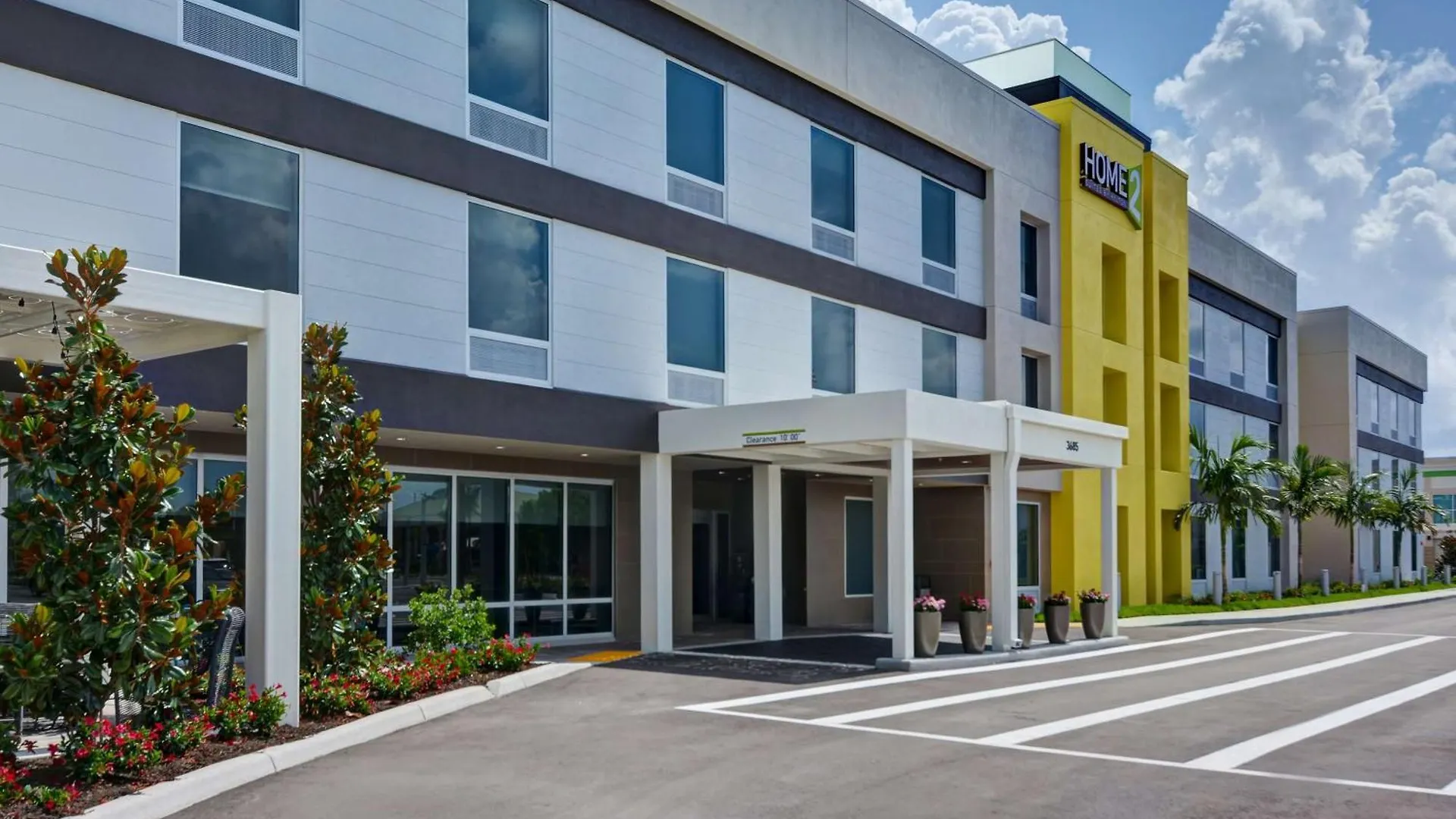Home2 By Hilton I-75 Pine Ridge Road 3*