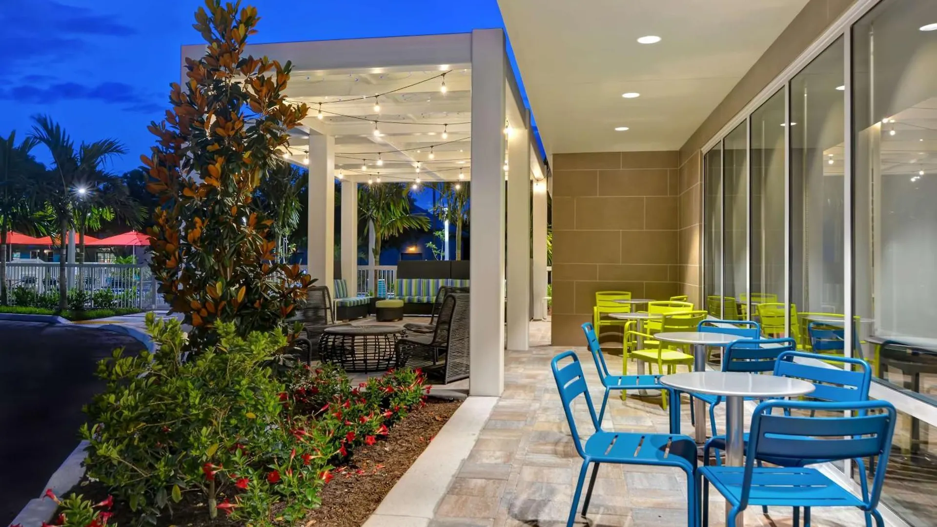 Home2 By Hilton I-75 Pine Ridge Road מלון
