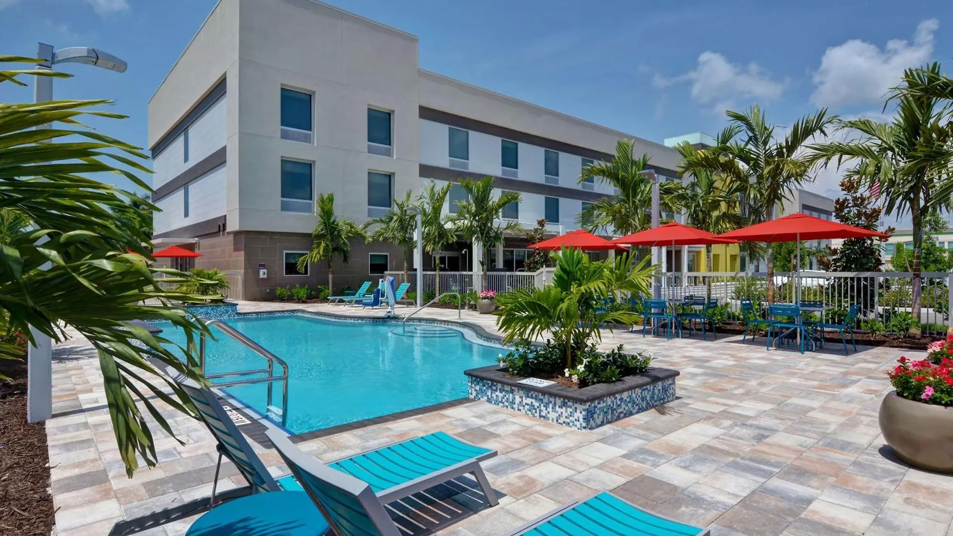 Home2 By Hilton I-75 Pine Ridge Road 3* North Naples