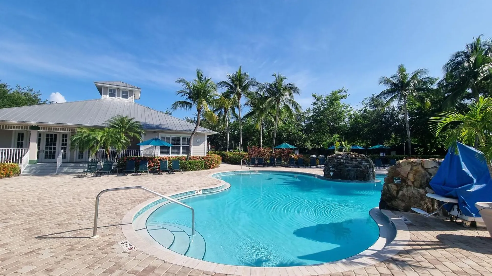 Διαμέρισμα Stunning 2-bedroom Den In Greenlinks North Naples