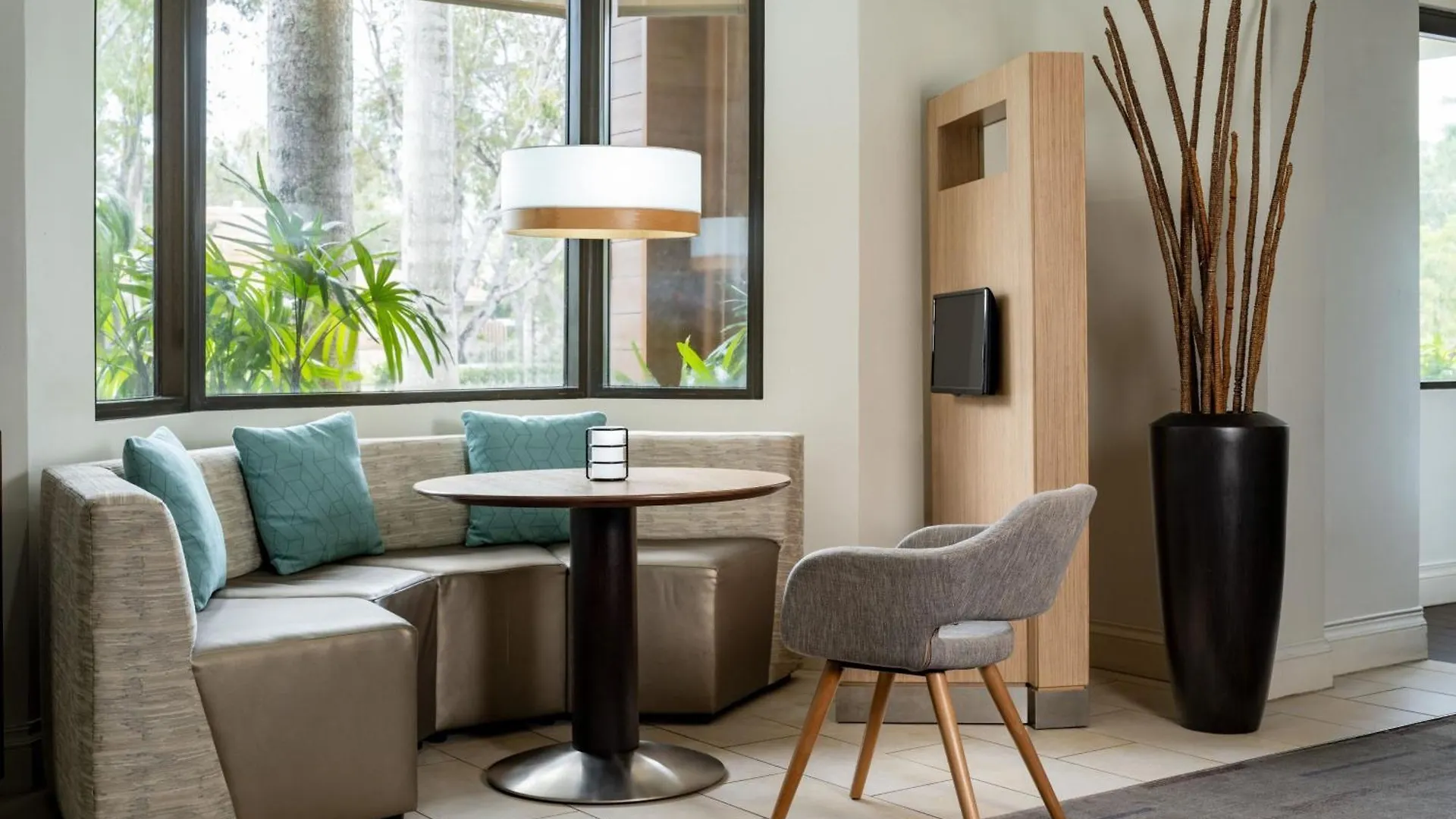 Hotell Courtyard By Marriott - 3*