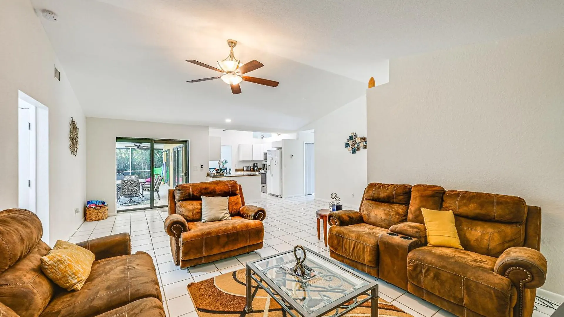 Lovely Backyard Oasis With Pool! * North Naples