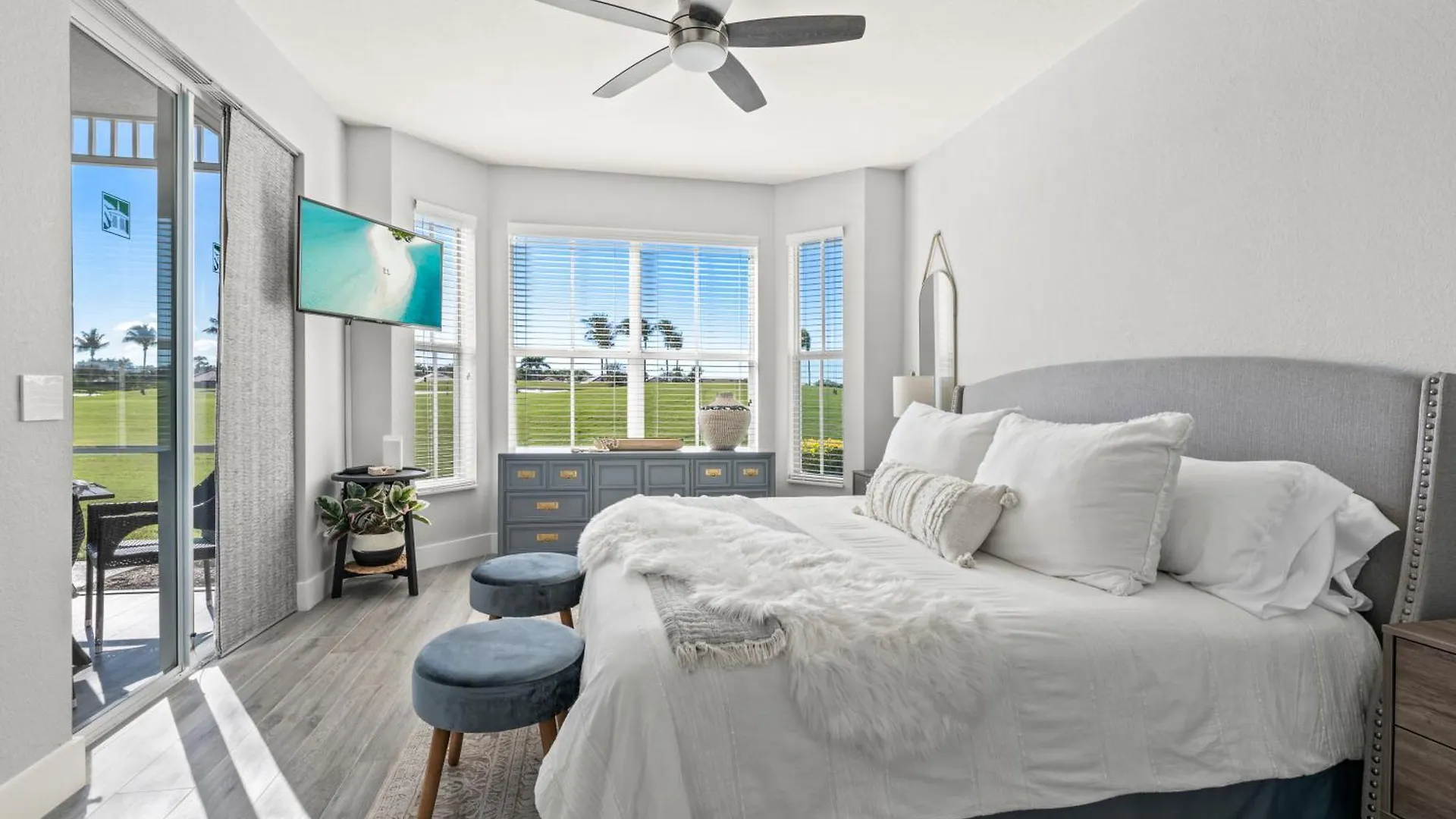 Serene Retreat: Golf-resort Pool-tennis-gym * North Naples