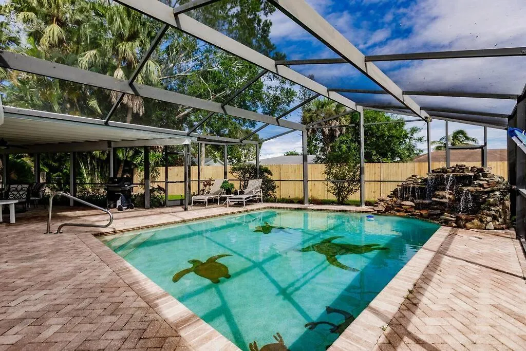 Renovated With Seasonally Heated Pool North Naples