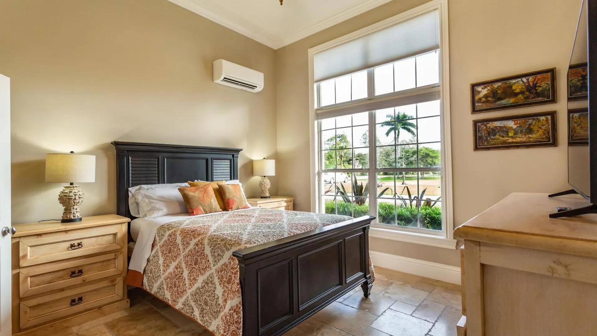 公寓 Knickerbocker Estate Home, 9 Private North Naples