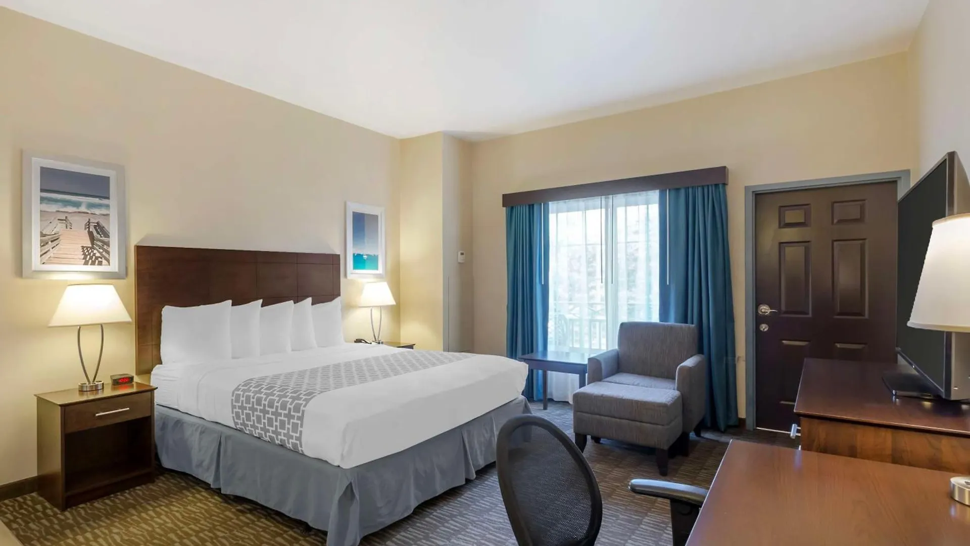 فندق بست ويسترن نابولي بلازا 3* North Naples