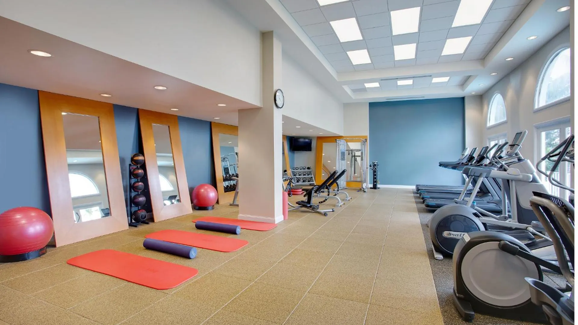 מלון Hilton North Naples