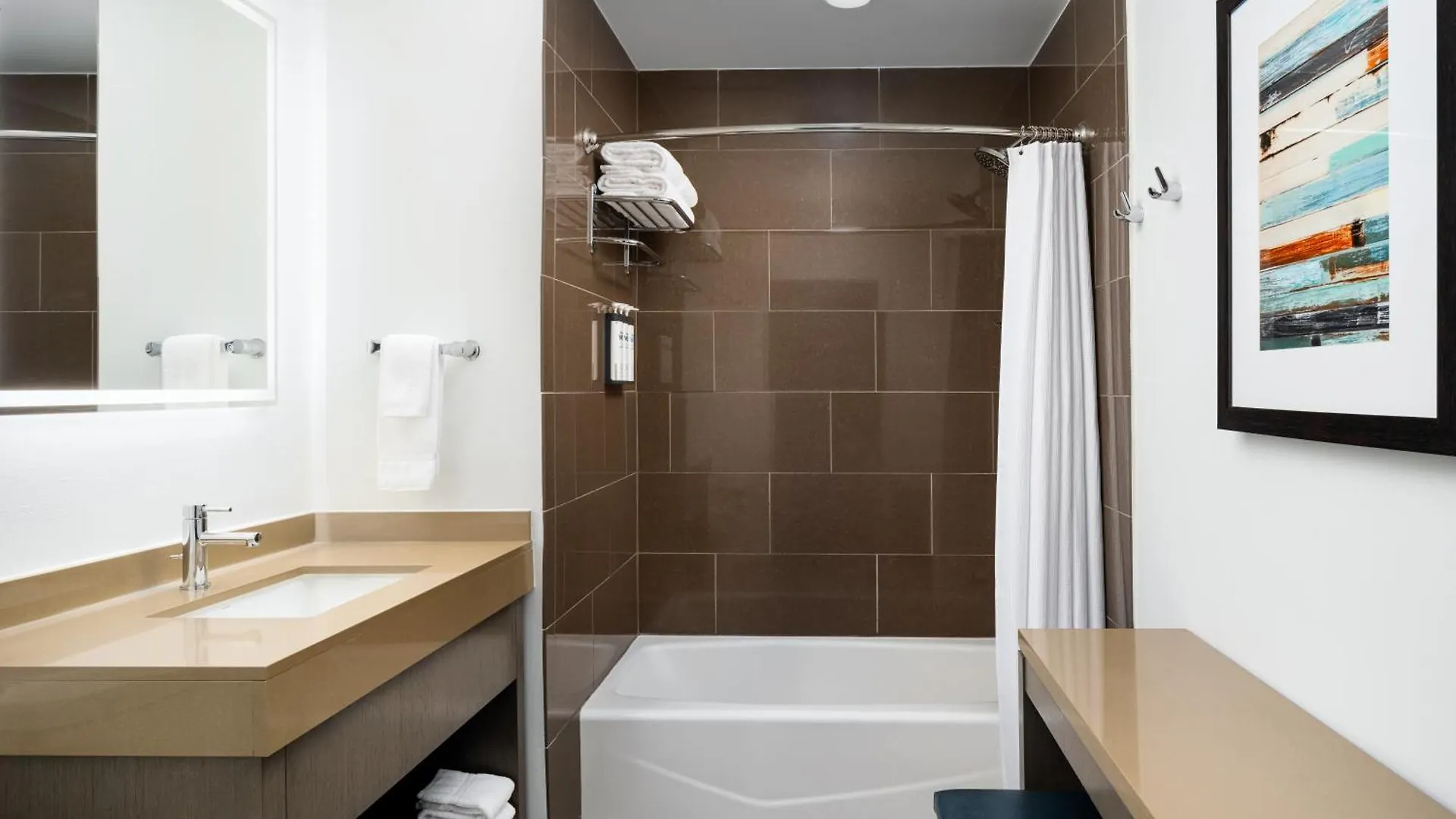 Hyatt House 5th Avenue 3*