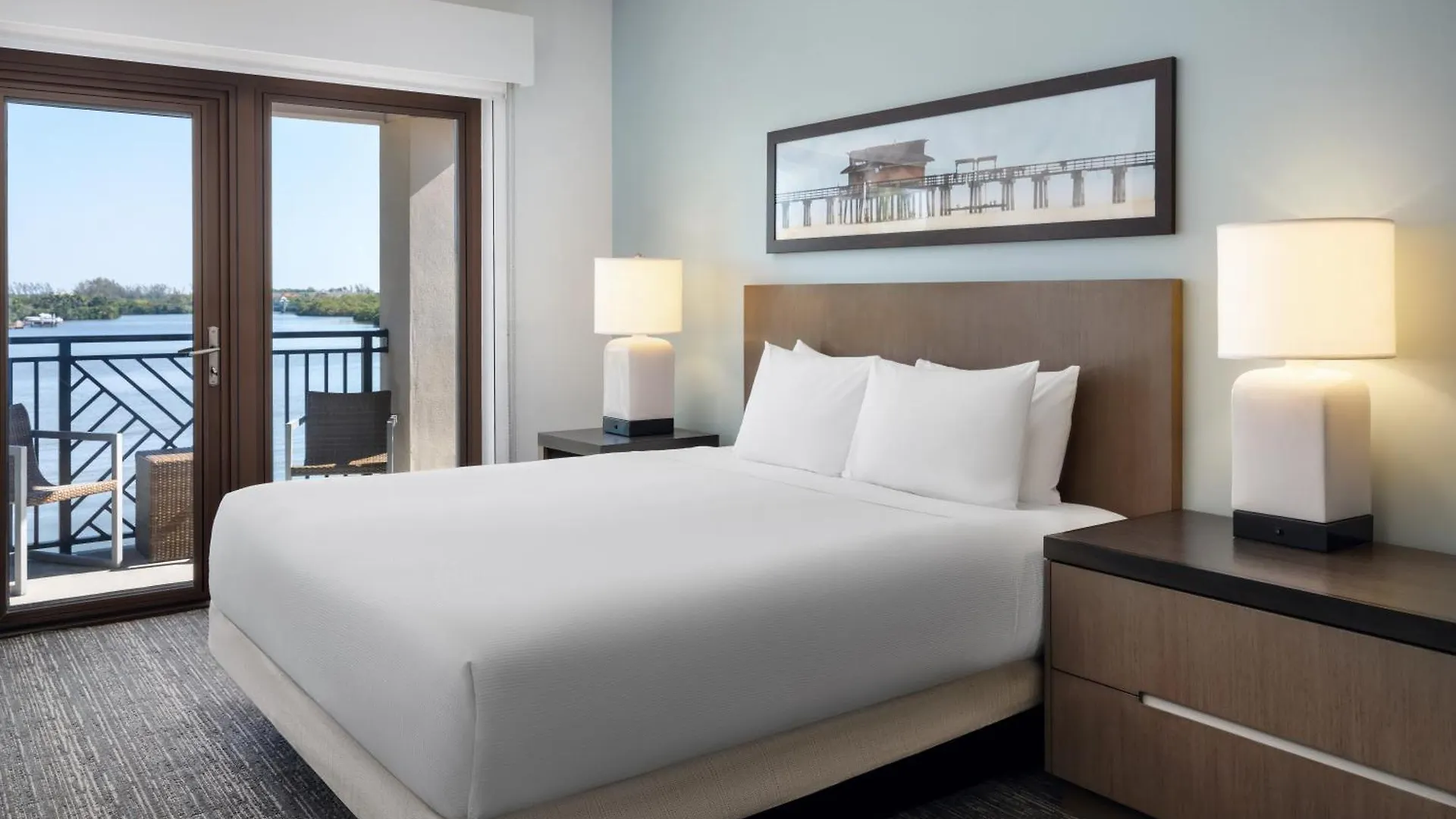 Hyatt House 5th Avenue Hotel