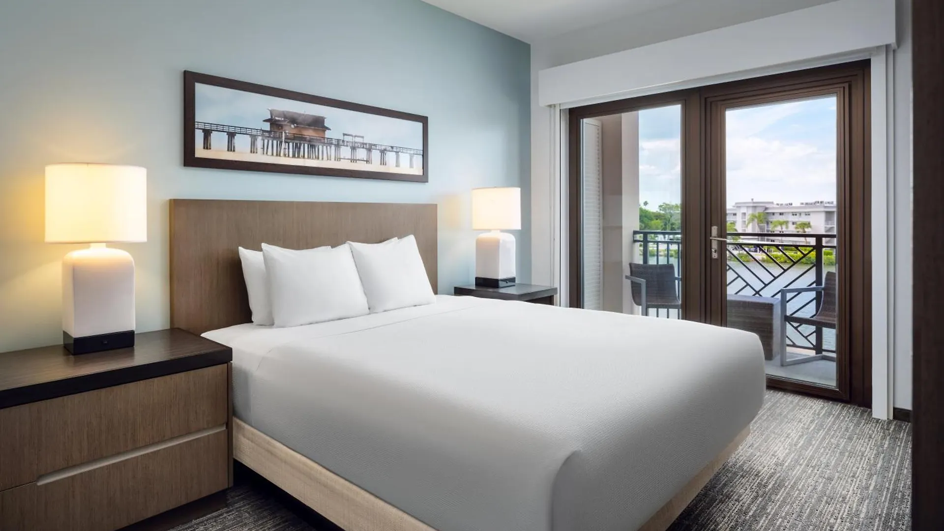Hyatt House 5th Avenue Hotel 3*