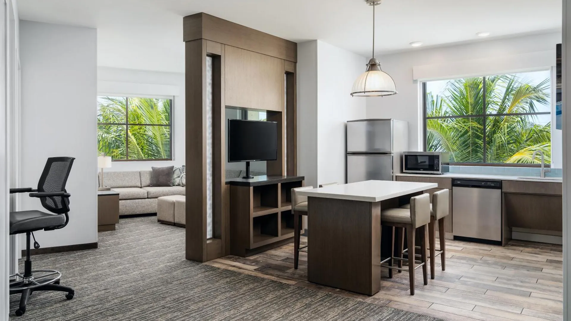Hyatt House 5th Avenue 3* North Naples