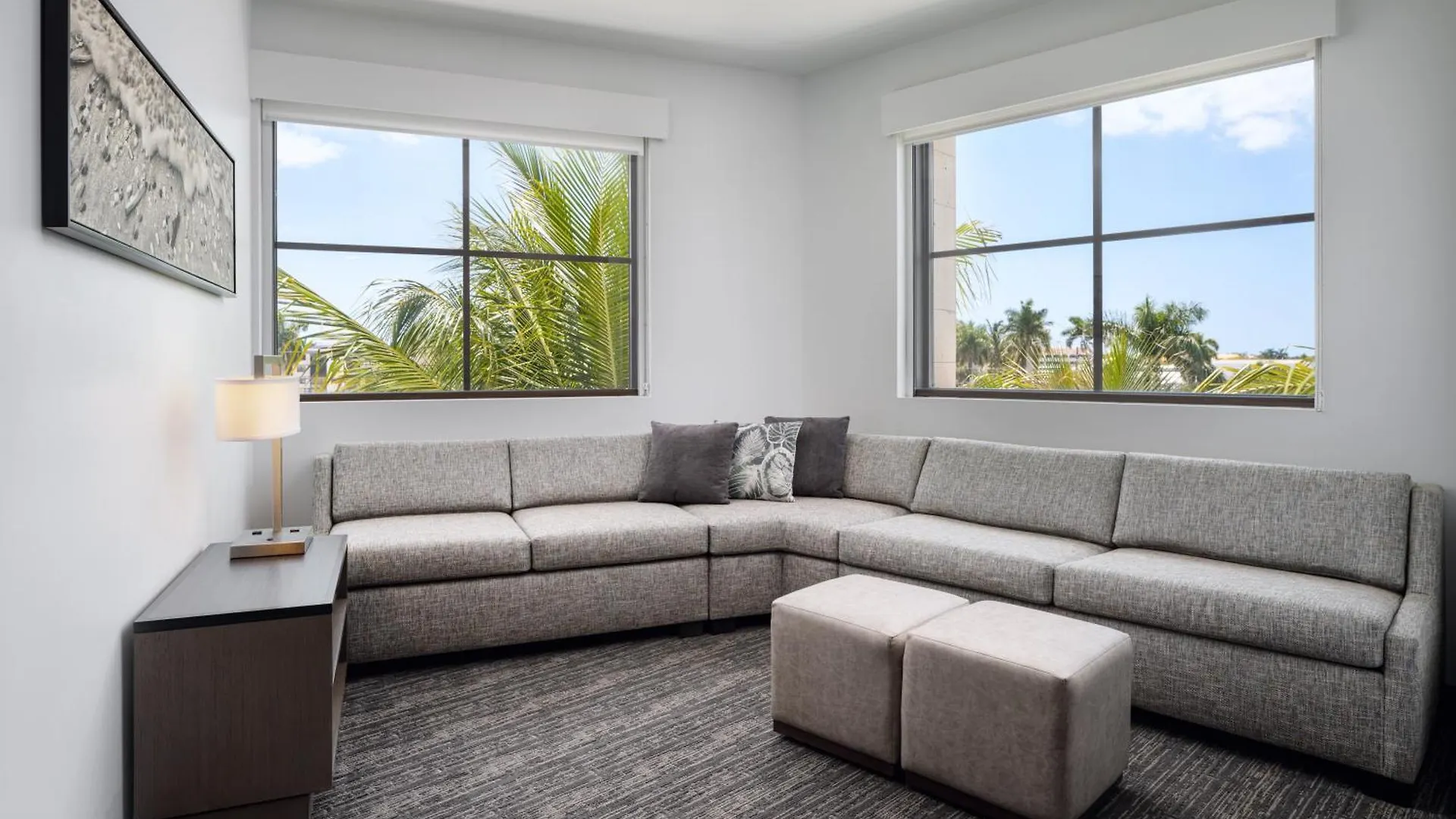 Hotel Hyatt House 5th Avenue 3*