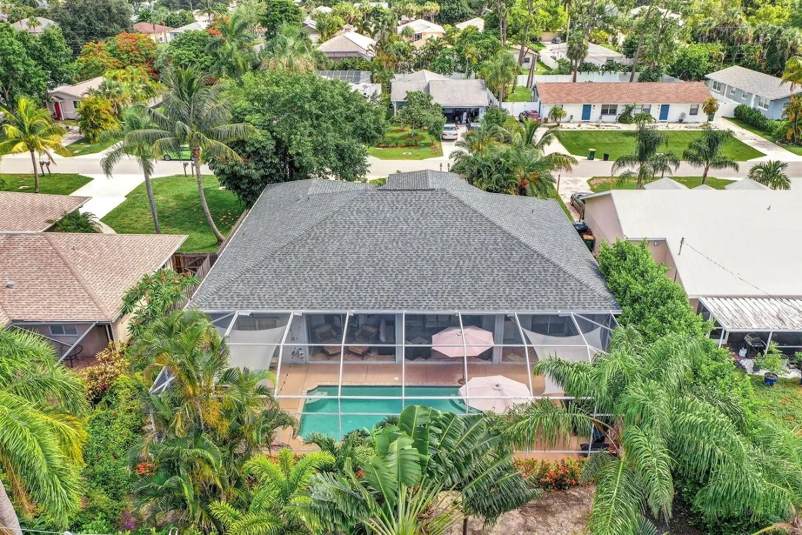 Lux Family 3 Bedroom With Pool Walk To And Mercato North Naples