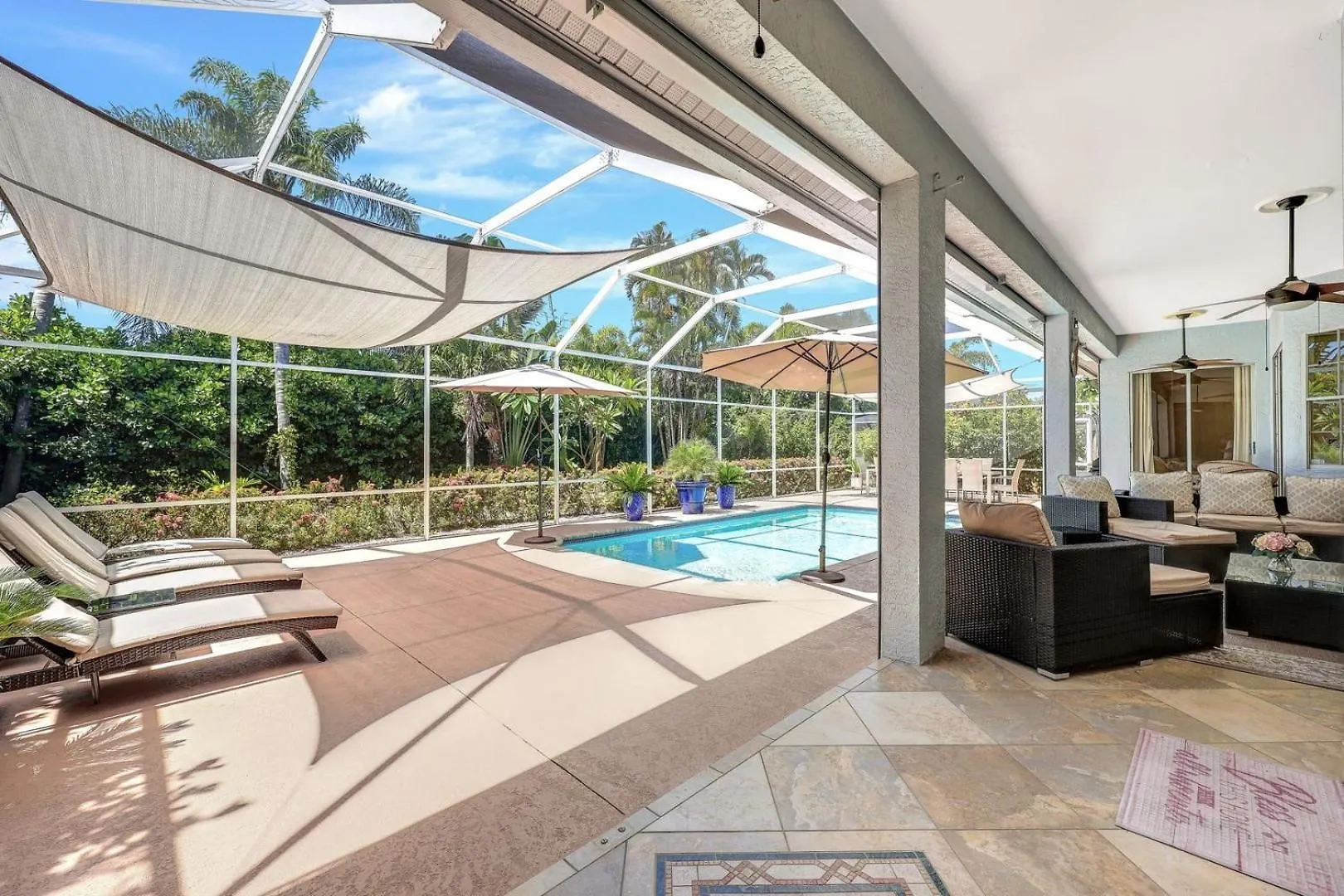 Lux Family 3 Bedroom With Pool Walk To And Mercato North Naples