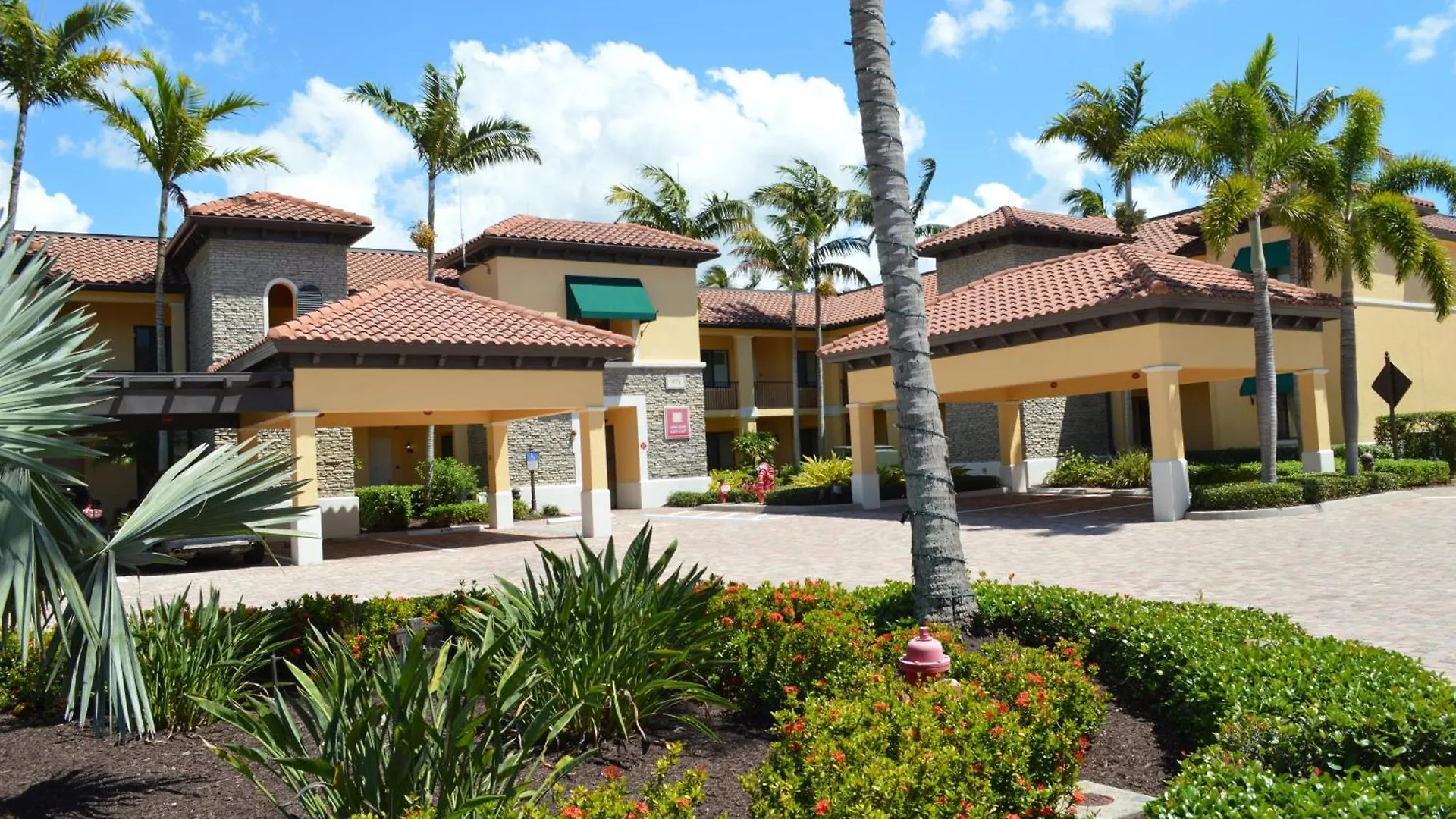 Bay And Marina Resort Naples