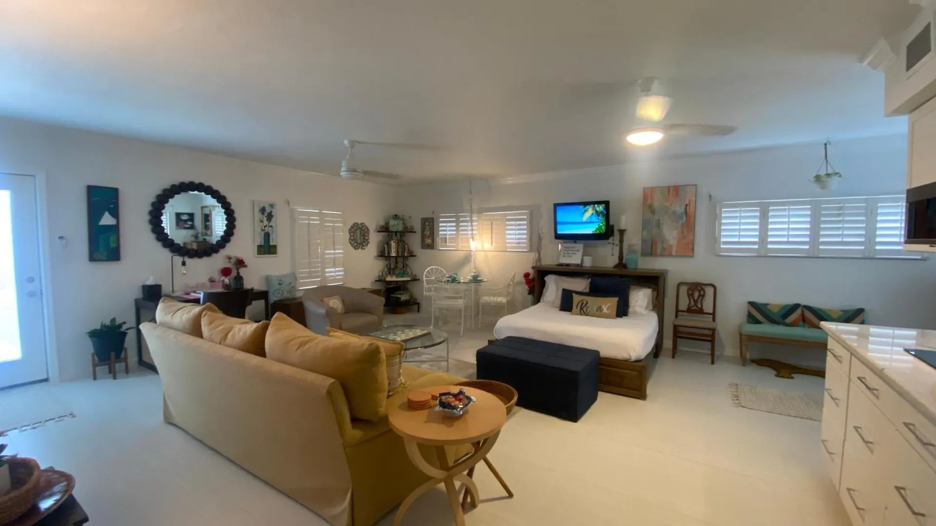 Appartement Closest To Vanderbilt Beach, New Remodel, Well Appointed, Bbq, Yard, Very Private Many Extras! *