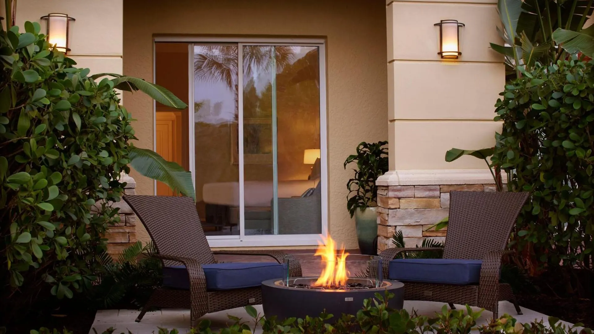 The Ritz-carlton Naples, Tiburon