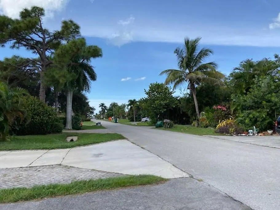 Getaway,walk Orbike To Beach,fenced For Doggie, Large Driveway Apartamento