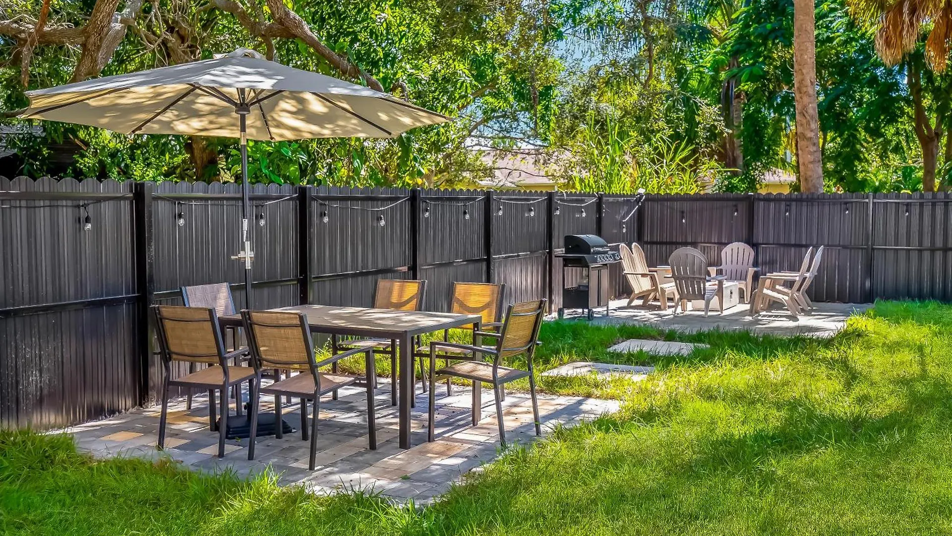 Unique Pool - Mykonos! 2miles To Downtown Attached