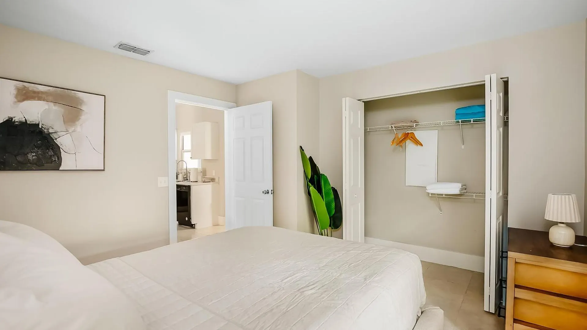 Unique Pool - Mykonos! 2miles To Downtown Attached * North Naples