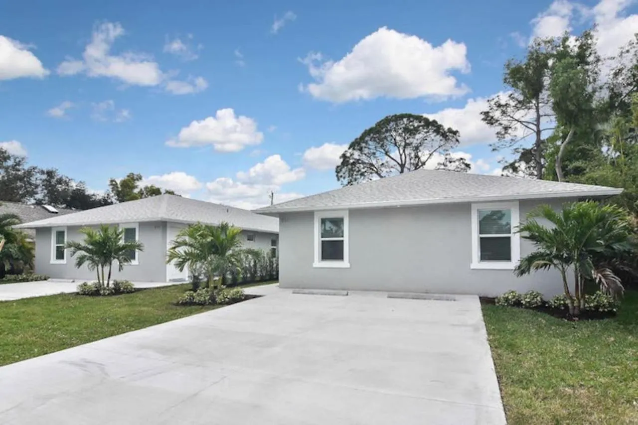 Sea Glass Retreat. Wine Dine Relax Repeat North Naples