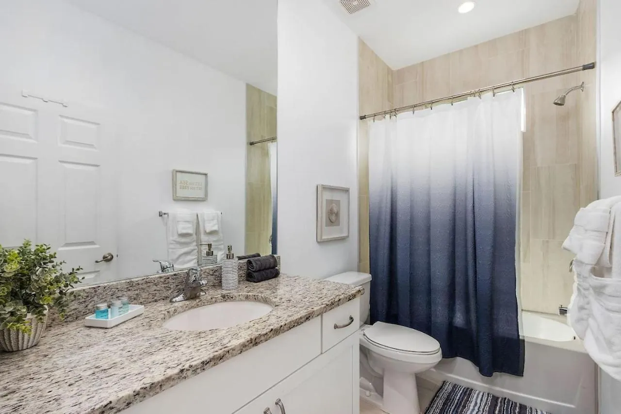 Sea Glass Retreat. Wine Dine Relax Repeat * North Naples